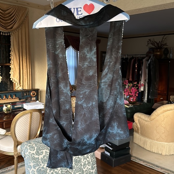 Very cool sequin vest size med NWT - Picture 2 of 9